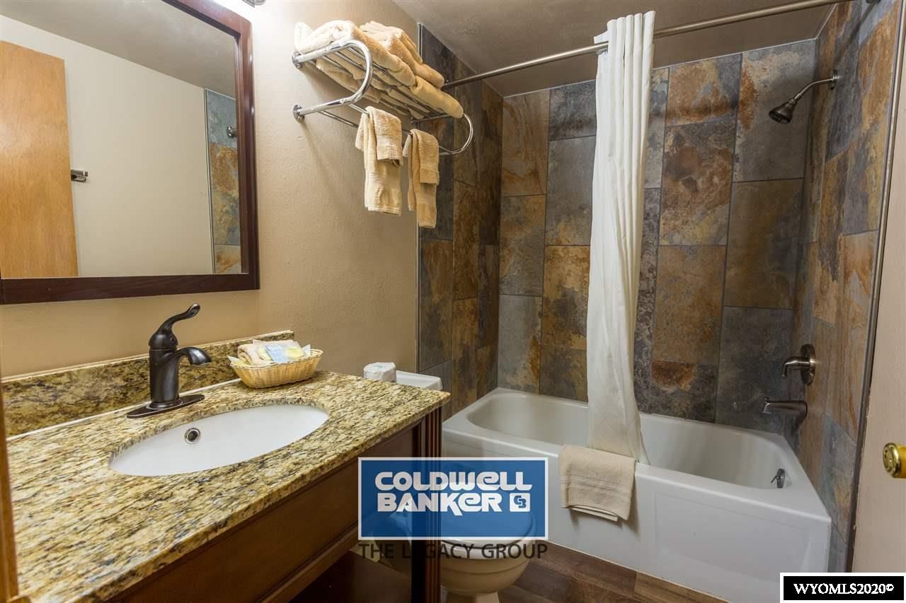 202 Main St, Hulett, WY 82720
